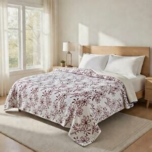 Cozy Queen Size Blanket - Plush & Warm with Vibrant Colors, Flower Burgundy